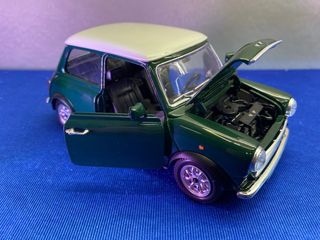 COCHE ESCALA 1:24 MINI COOPER BURAGO