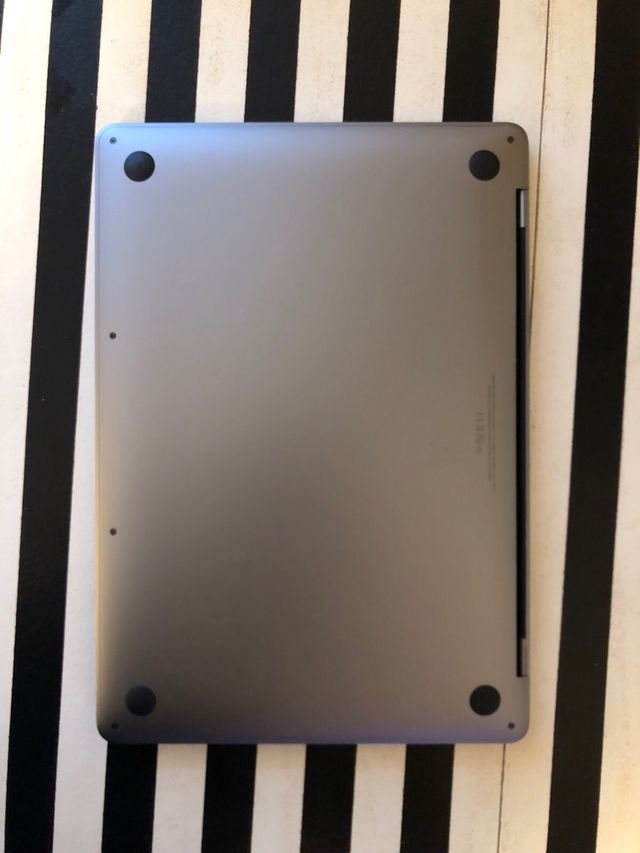 MacBook Pro M1 Touch Bar