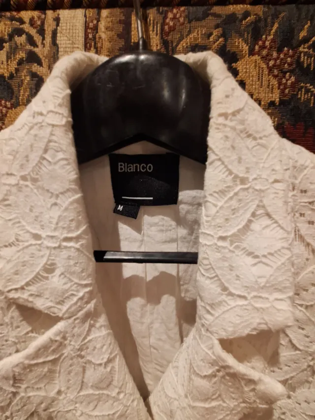 Blazer de encaje blanco