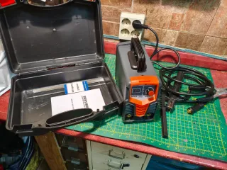 Soldador IGBT MMA-300 con cables y maleta