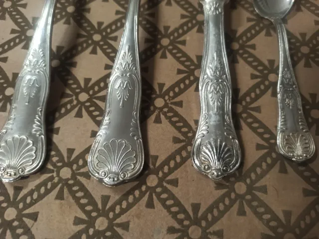 Cubertería plateada 12 servicios