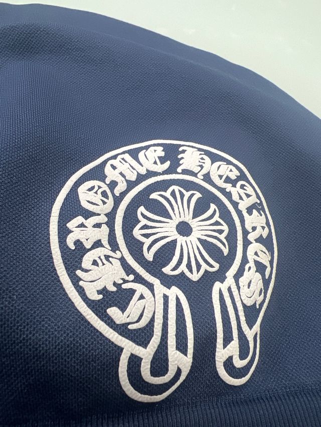 Berretto elastico tipo Chrome Hearts blu