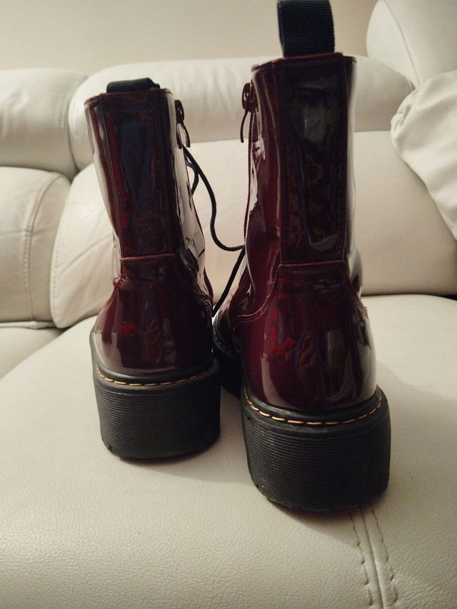 Botas militares plataforma charol burdeos