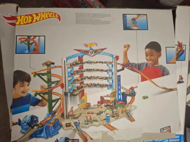 Hot Wheels Mega Garage