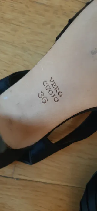 Zapatos tacón Gloria Ortiz raso negro