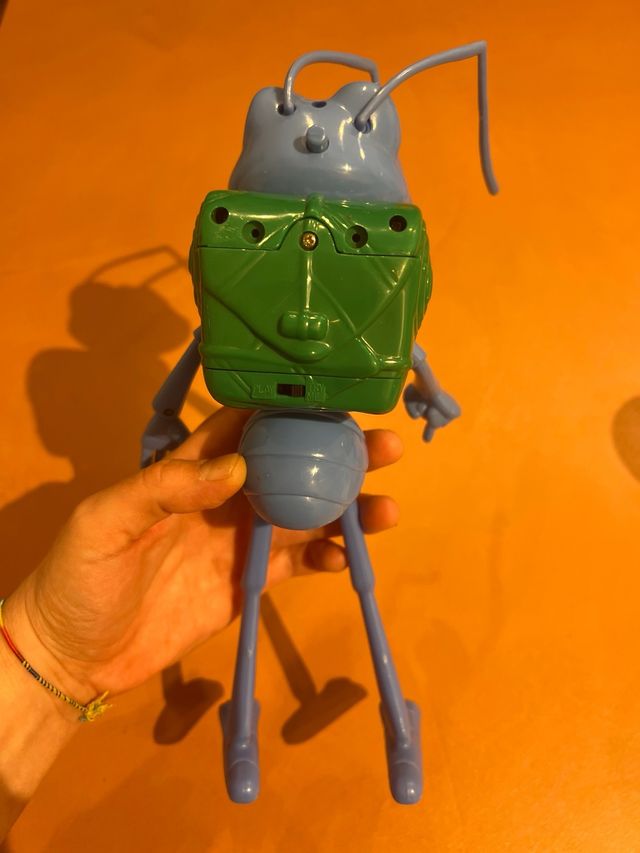 Figura Flik de Bichos