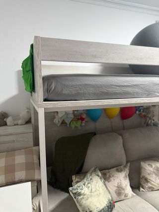 Habitación juvenil Litera triple + Regalo sofá