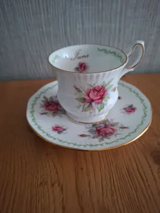 Set 6 Tazzine Caffè Queen's Mesi