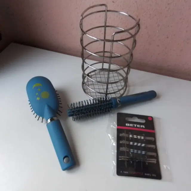 Set de cepillos y horquillas para el pelo