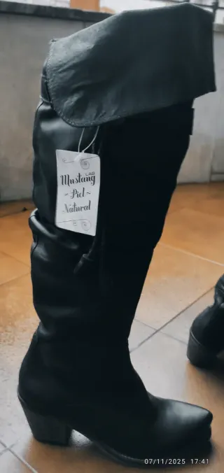 Botas Mustang Piel Negras 37