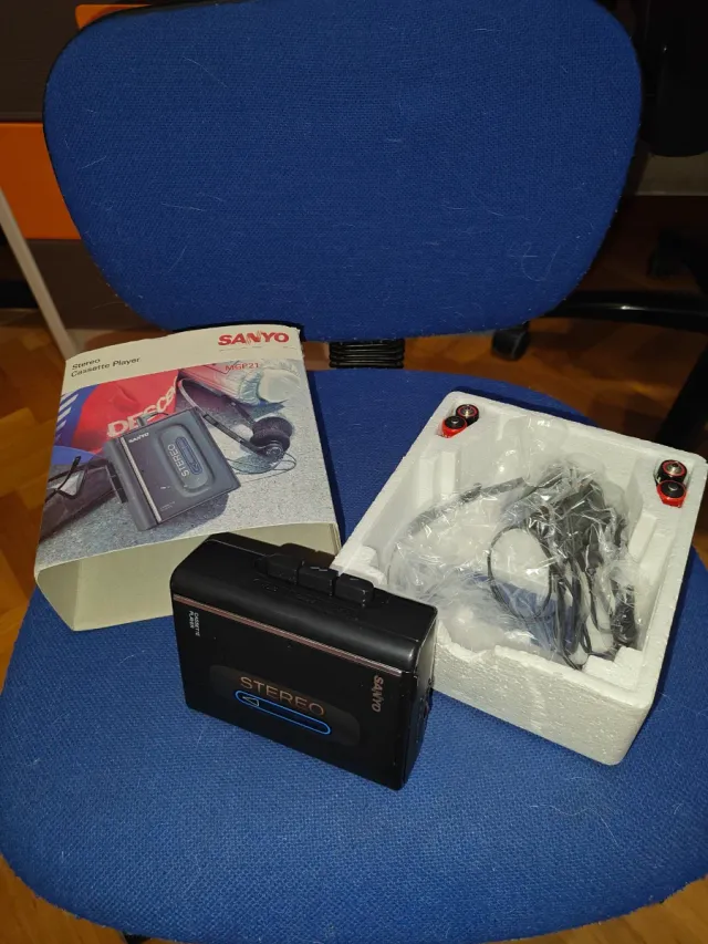 Reproductor Cassette Sanyo MGP21 Negro