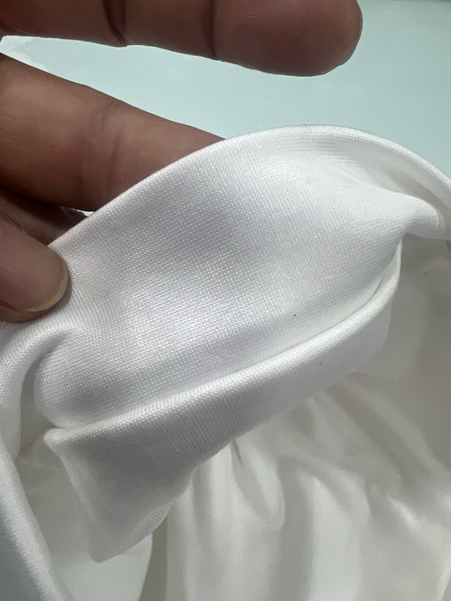 Gorro Syna world blanco y rojo elástico