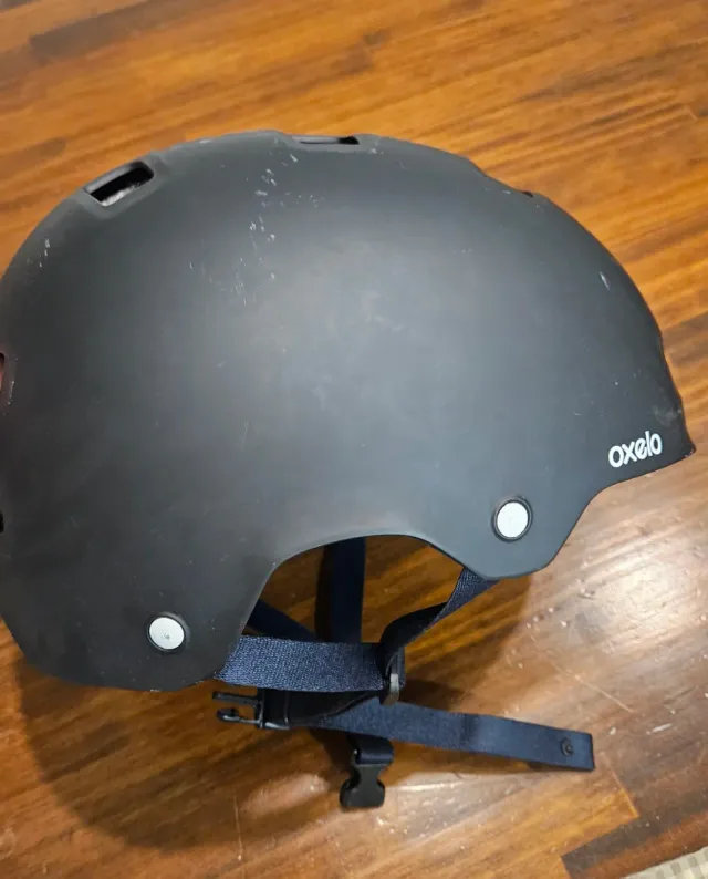 Casco Skate Oxelo Talla L + Protecciones