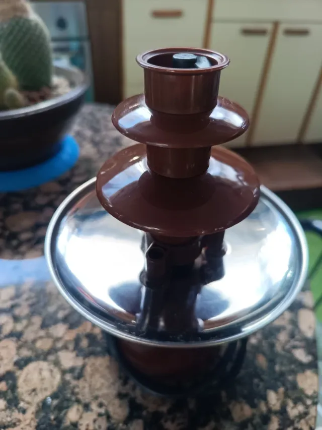 Fontana di cioccolato a 3 livelli