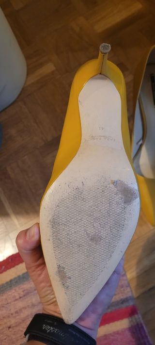 Zapatos de tacón Zara mujer amarillos