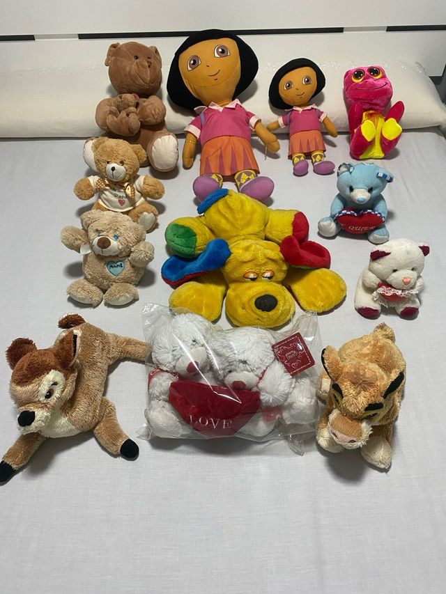 Lote 12 peluches por 12€