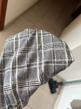 Mallas de cuadros grises y blancas