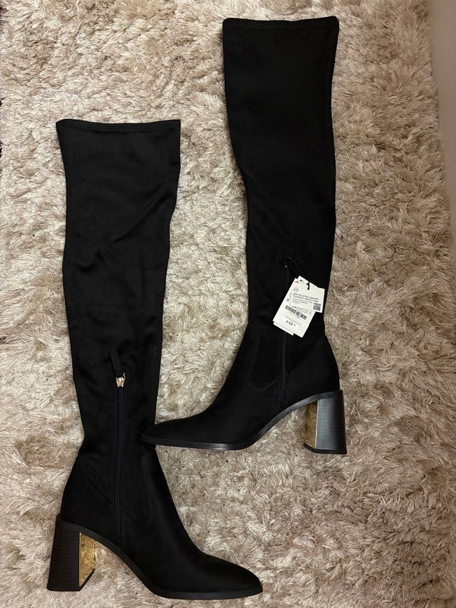 Botas altas negras de ante sin estrenar
