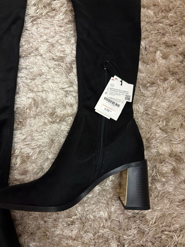 Botas altas negras de ante sin estrenar