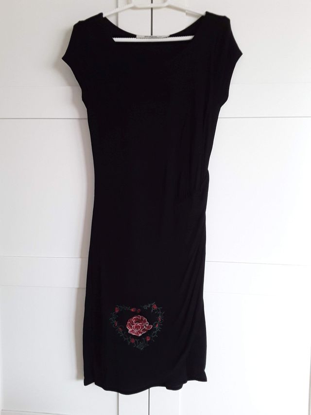 Vestido Desigual Negro Rosa Bordada Talla S