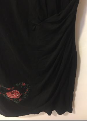 Vestido Desigual Negro Rosa Bordada Talla S