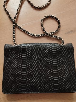 Bolso de hombro negro