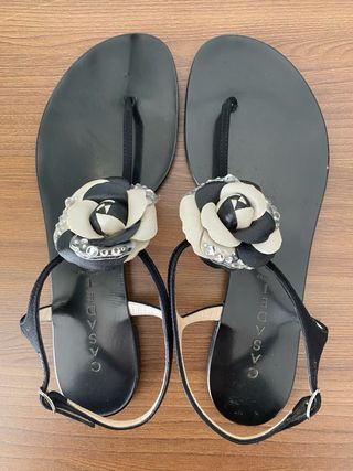 Sandalias con camelia de Casadei