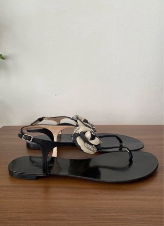 Sandalias con camelia de Casadei