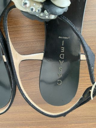 Sandalias con camelia de Casadei