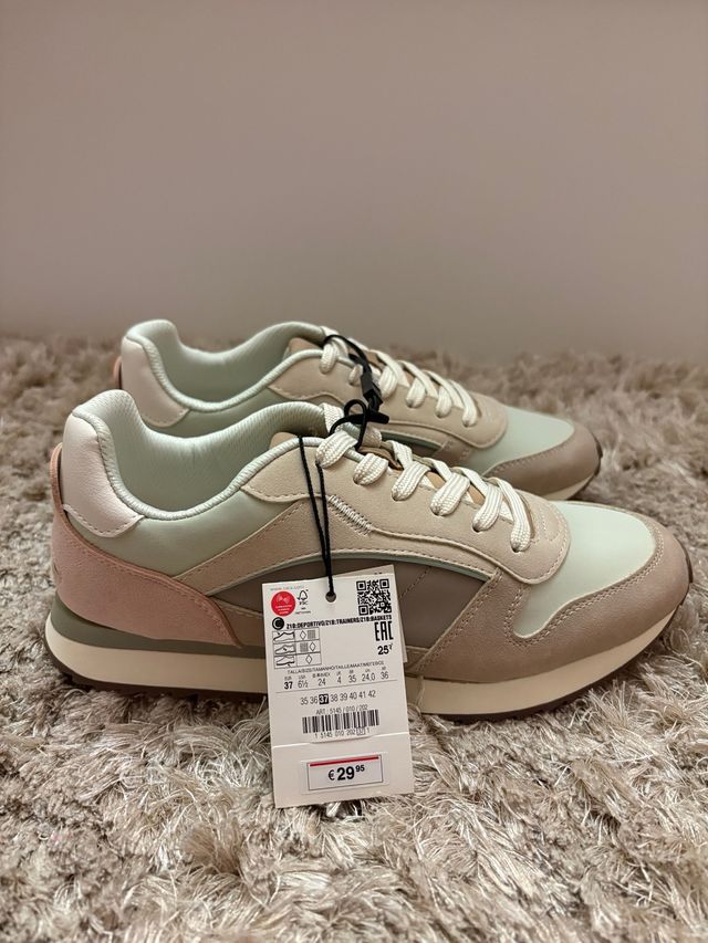Tenis beige sin estrenar