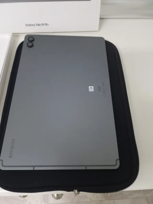 Samsung Galaxy Tab S9 FE Plus con S Pen