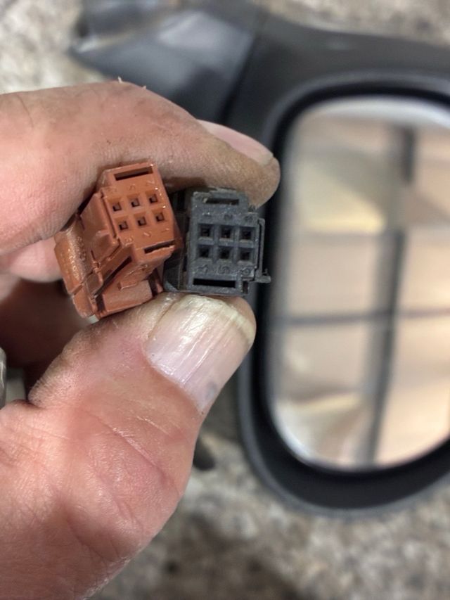 Retrovisor Peugeot 207 derecho Eléctrico