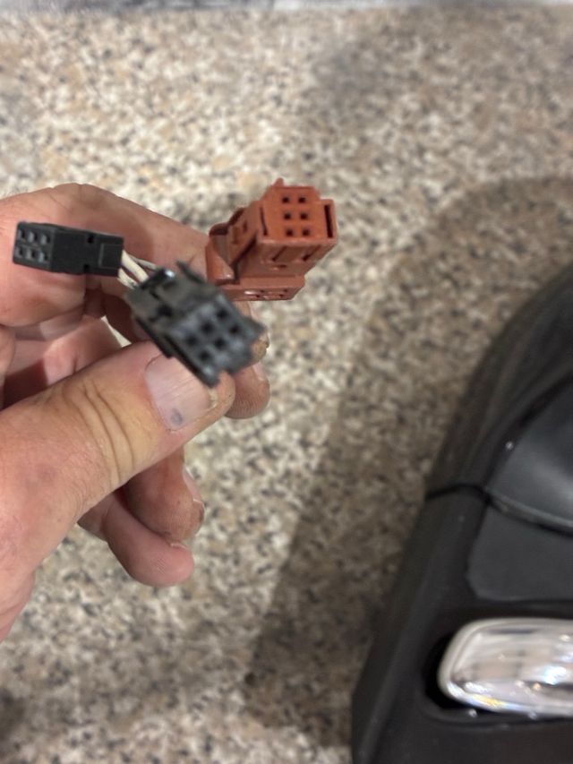 Retrovisor Peugeot 207 derecho Eléctrico