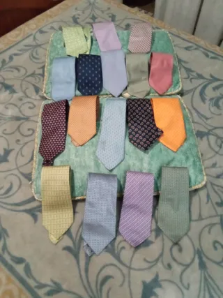 Corbatas de vestir. Seda