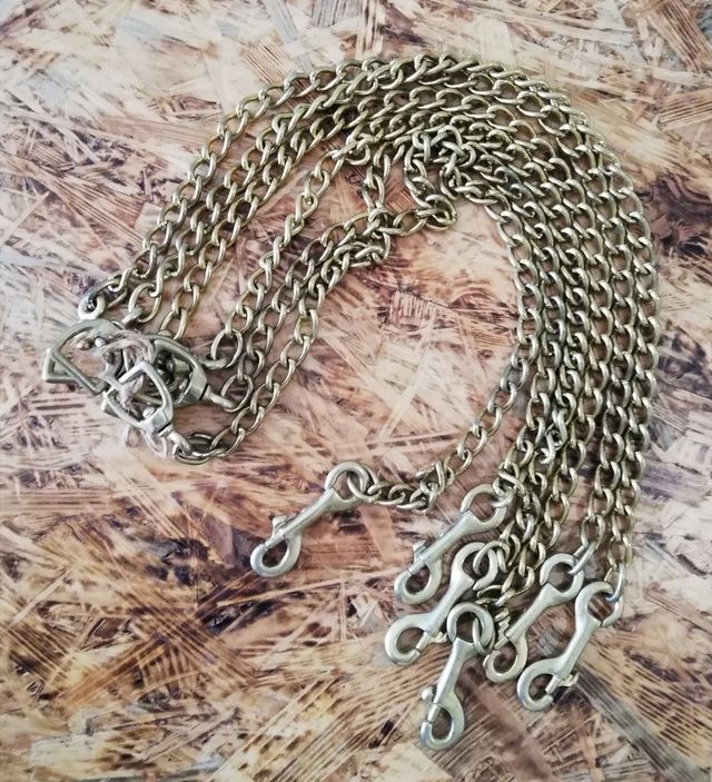 6 Cadenas de bronce con mosquetones.