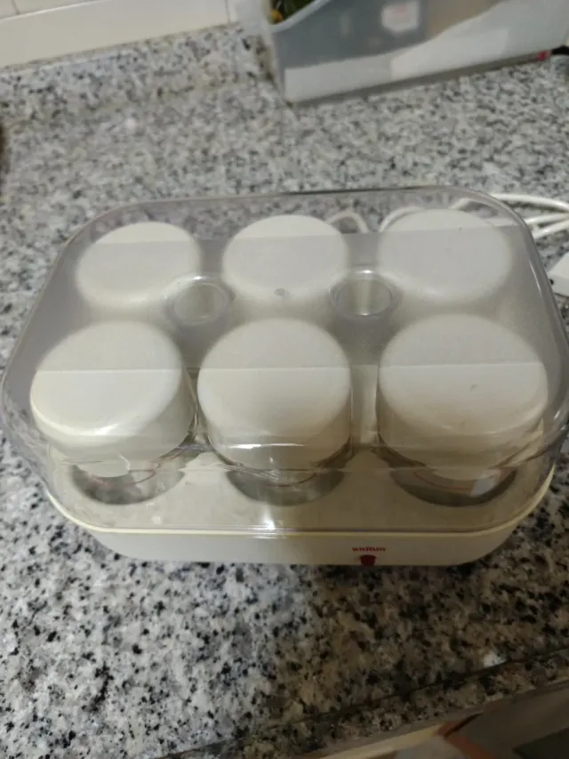 Yogurtera Braun 6 tarros