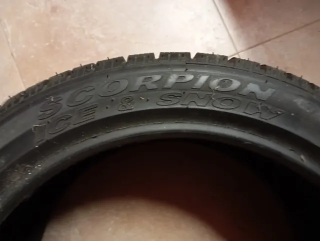 Neumáticos Invierno Pirelli Scorpion 275/40/20