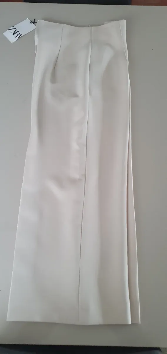 Pantalón culotte Zara beige