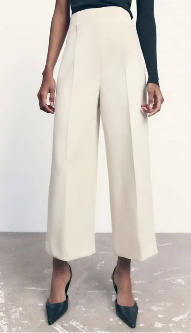 Pantalón culotte Zara beige
