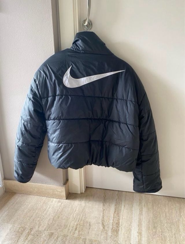 Abrigo Nike Negro