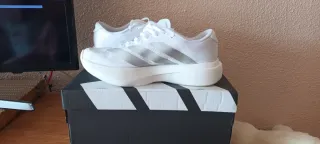 Adidas adizero evo sl blancas y plateadas