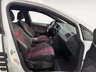 Volkswagen Golf GTI TCR 2.0 TSI 213kW(290CV) DSG