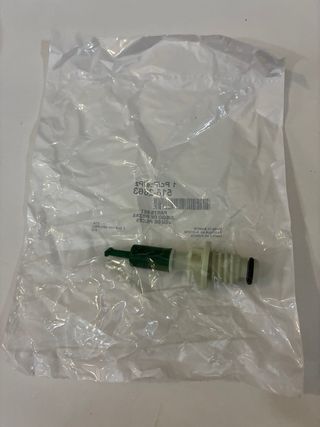 Conector Flujo Inverso CAT 516-2663