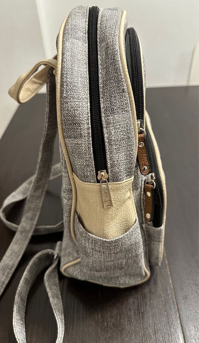 Mochila Mujer Beige y Gris