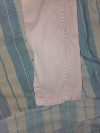 Pantalón vaquero rosa Kiabi Talla S de mujer