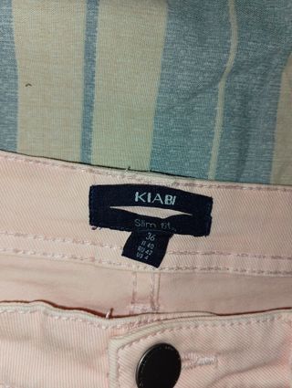 Pantalón vaquero rosa Kiabi Talla S de mujer