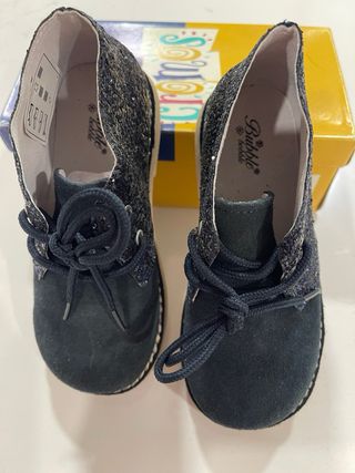 Botas de piel negras talla 29