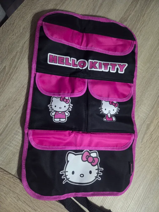 Organizador - protector de asiento de Hello Kitty