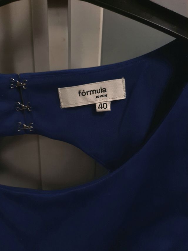 Conjunto eventos top y falda fórmula joven