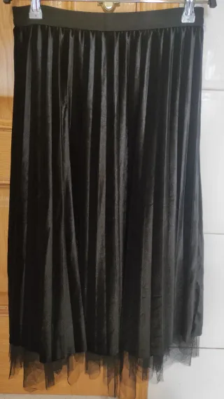 Falda midi terciopelo y tul negro. Reversible.